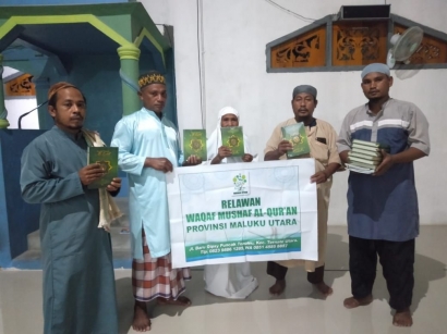 RWQ Malut dan SPAI Gencar Distribusi Al-Qur'an, Iqra, dan Juz Amma