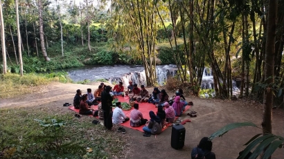 Menginvestasi Lokalitas: Narasi dan Wacana Sastrawi di Jawa Timur