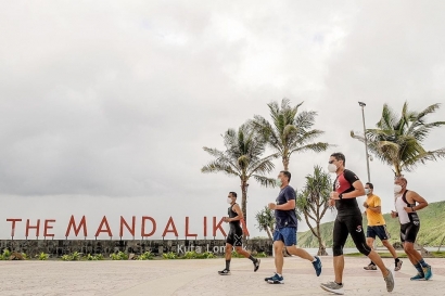 Bangkitkan Ekonomi Masyarakat dengan Pesona Wisata Olahraga di Mandalika