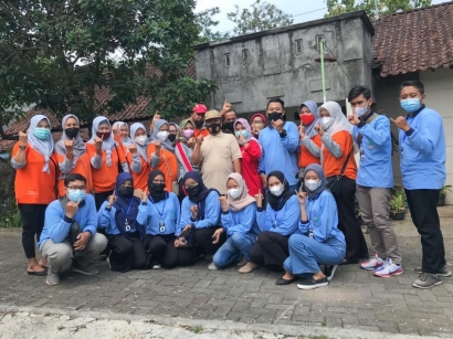 Bersama FKK Gunungpati, Mahasiswa KKN UIN Walisongo Ikut Serta Dalam Pemeriksaan Jentik Nyamuk