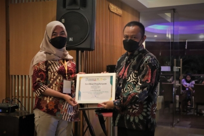 Selain Berprestasi, Mahasiswi UIN Alauddin Ini Raih Juara 3 Video Favorit di Even The 1st NSLSM