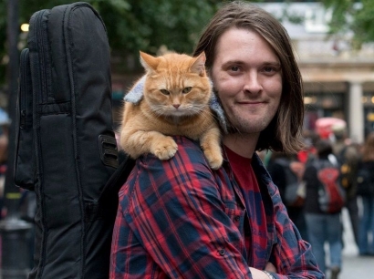 "A Street Cat Named Bob", Kisah Nyata Petualangan Bob dan James Bowen
