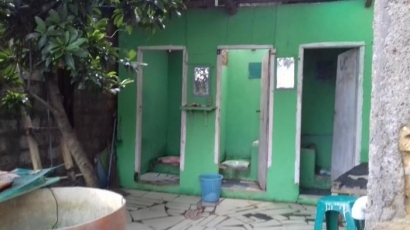 Toilet Sederhana di Pinggir Jalan Bisa Lebih Untung dari Kos-kosan