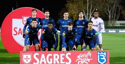 Lelucon Sepak Bola Portugal: Pemainnya Positif Covid, Memilih Tetap Main Walau dengan 9 Pemain Termasuk 2 Kiper