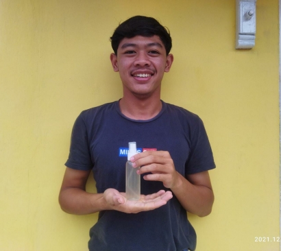 Antusiasme Pelajar SMAN 28 Kabupaten Tangerang Mengikuti Pelatihan Online Pembuatan Hand Sanitizer Bahan Alami