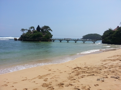 Dua Pantai Favorit di Malang Selatan untuk Menghilangkan Kepenatan