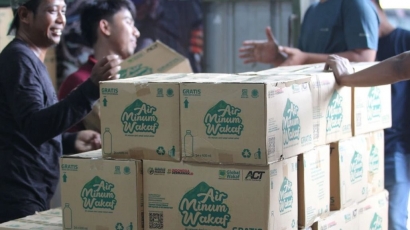 Bantuan 12 Truk Logistik Tiba di Lumajang, Siap untuk Disalurkan
