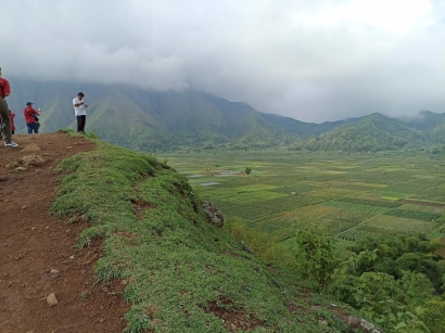 Menikmati Hawa Segar dan Panorama Memikat di Sembalun Lombok