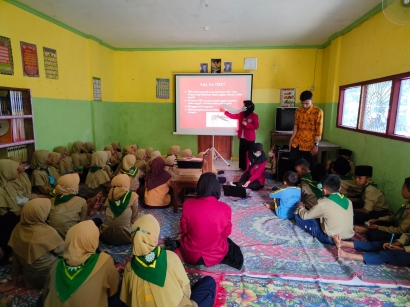 Edukasi Kesehatan Terkait DBD di MI Muhammadiyah 04 Jombang