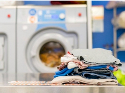 Cerita Tiga Pelayan, Bonus dalam Pekerjaan, dan Tukang Laundry yang Jujur