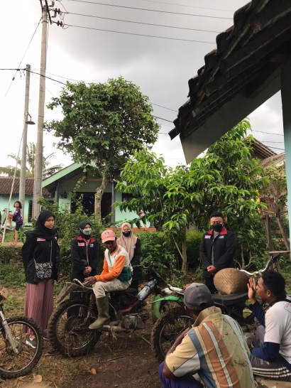 Mahasiswa PMM UMM Berikan Layanan Konseling ke Warga Desa Sumbergondo