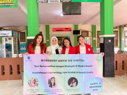 Dukung UMKM Go Digital, Mahasiswa Universitas Mercu Buana Menggelar "Workshop UMKM Go Digital" bersama Komunitas UMKM Pondok Melati.