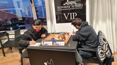 GM Novendra Priasmoro Tahan Remis GM Super, Sementara di Posisi 4 Besar Turnamen Catur Sunway Chess Festival 2021