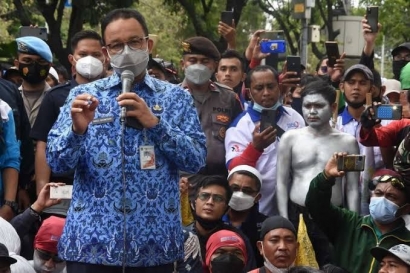 Politisasi Berbagai Kebijakan Gubernur DKI,  Anies Baswedan