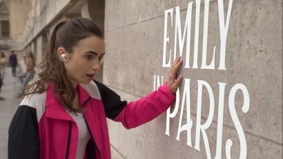 "Emily in Paris" S02E01: Tak Terduga