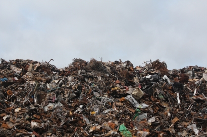 Menerapkan Sistem R3 (Reduce, Reuse, Recycle) untuk Mengurangi Sampah