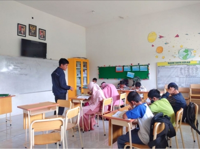 Pelaksanaan Program Kampus Mengajar di SDIT Harapan Umat Kalisat oleh Mahasiswa UNEJ