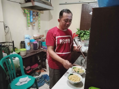 Miyago, Mi Ayam Goreng di Warung Ndelix yang Bikin Ketagihan