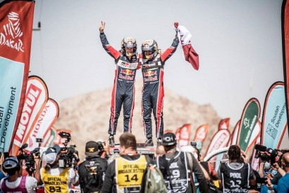 Nasser Al-Attiyah si Pangeran Gurun, Kembali Naik Podium Tertinggi di Dakar Rally 2022