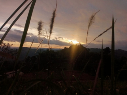 Melirik Senja di Perbatasan Kabupaten Pangandaran