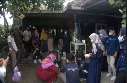 Mahasiswa HMK UII Adakan Pelatihan Pemanfaatan Minyak Jelantah di Desa Umbulmartani