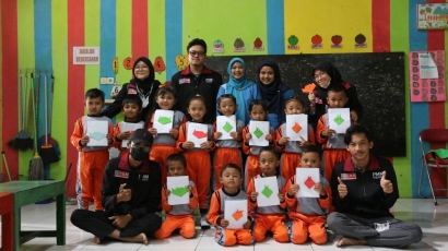 Kreativitas Lipat Origami bersama Anak-anak TK Widuri Desa Tutur, Kecamatan Tutur, Pasuruan Selatan
