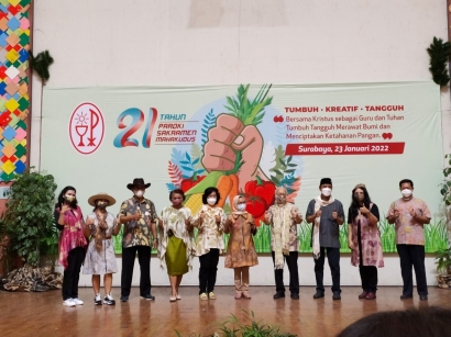 Komunitas Ecoprint SAMAKU Semarakkan HUT Paroki Sakramen Maha Kudus Surabaya