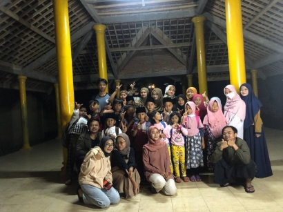 Bimbingan Belajar Bersama dengan KKM-DR UIN Malang di Desa Maguan Kecamatan Ngajum
