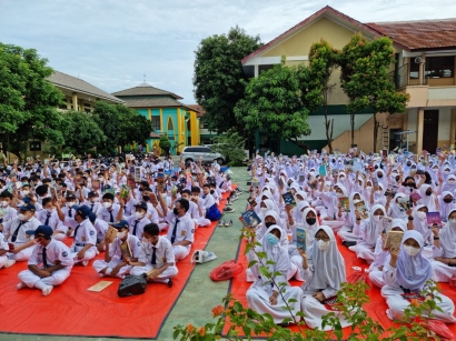 Readathon Sebuah Pembiasaan Baik di SMPN 17 Kota Bekasi
