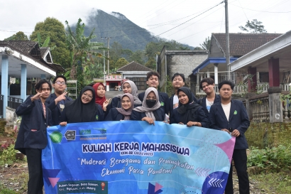 KKM-DR UIN Malang Wujudkan Tri Dharma Perguruan Tinggi di Dusun Segelan