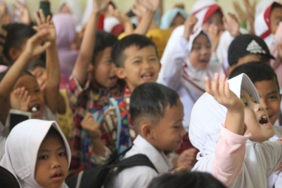 Semangat Belajar Siswa SDN Sorogol Tidak Pernah Pudar, Desa Marinjung, Kecamatan Cikakak, Kabupaten Sukabumi