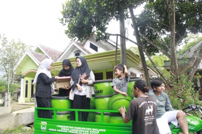 Fasilitas Tempat Sampah Desa yang Akhirnya Terpakai di Dusun Baran