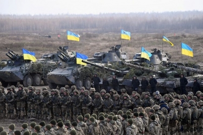 Ukraina Sepantasnya Mengalah di Banding Harus Berperang Dengan Rusia