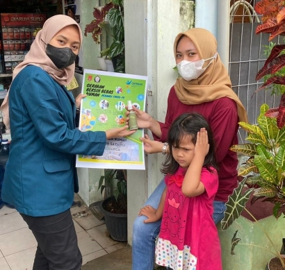 Rumah Bersih Bebas Kuman, Mahasiswa Undip Manfaatkan Desinfektan Alami dari Daun Sirih Sebagai Upaya Preventif Penyebaran Covid-19