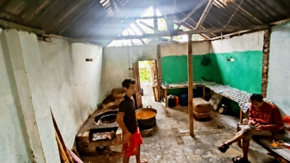 KKN Kolaborasi UNEJ: Program Pengembangan UMKM Gula Merah di Desa Penanggal