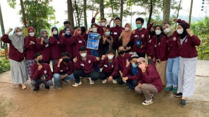 Pelatihan Pembuatan Hand Sanitizer oleh Mahasiswa KKN guna Meningkatkan Kualitas SDM di Panti Pelayanan Sosial PGOT "Mardi Utomo" Semarang