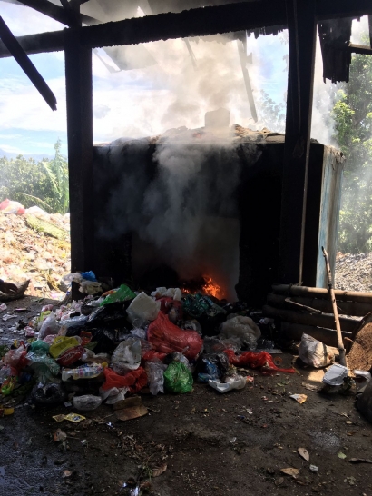 PMM UMM: Membentuk Pengolahan Sampah Rumah Tangga yang Akan Dijadikan Pupuk Kompos Padat dan Cair