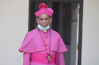 Kebebasan Pers dan Larangan Hel Keta oleh Uskup Atambua