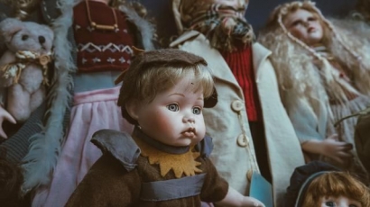 Alasan Mengapa Spirit Doll Begitu Populer di Indonesia dan Perspektif Sosiologinya