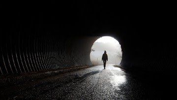 Cerpen Horor: Hantu Budek Terowongan Stasiun Cawang