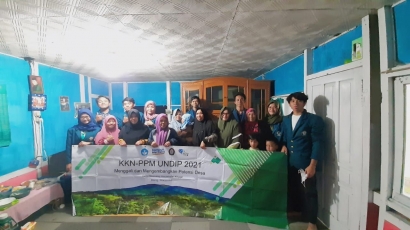 KKN UNDIP : Pemanfaatan Daun Mint Menjadi Sirup yang Bernilai Jual di Desa Sikunang, Jawa Tengah