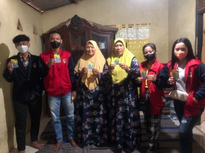 Mahasiswa KKN UPGRIS Sosialisasikan Pola Hidup Bersih dan Sehat (PHBS) pada ibu-ibu PKK Teluk Awur