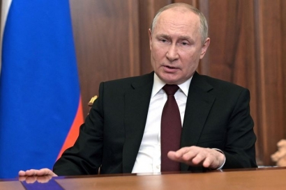 Putin Perintahkan Pasukan Nuklir Rusia Siaga Tinggi, Gertakan atau Langkah Frustasi?