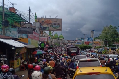 Kemacetan "Horor" di Puncak Bogor: Niat Healing Malah Pusing