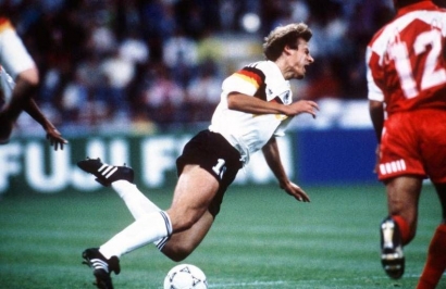 Jurgen Klinsmann dan Diving-nya yang Monumental