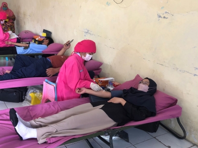 Gandeng PMI Kota Semarang, Tim KKN UIN Walisongo Gelar Kegiatan Donor Darah di Kelurahan Kalipancur