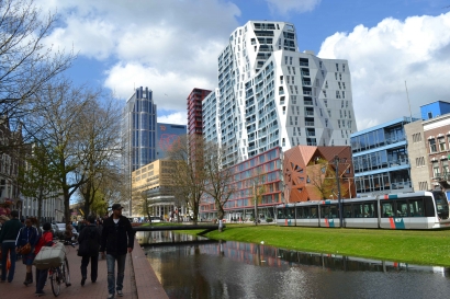 Tram, Kendaraan Hijau untuk Jelajah Kota Rotterdam yang Futuristik