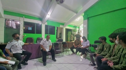 Kerja Sama Mahasiswa UPN Veteran Jawa Timur dengan Kelurahan Alun-alun Contong untuk Menaikan Potensi Wisata
