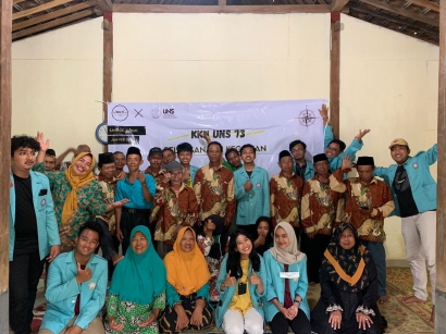 Berdayakan Kelompok Tani Desa Sangge, KKN UNS Kelompok 73 Adakan Sharing tentang Pembuatan Media Tanam Lasagna Bed dan Pupuk Organik Cair
