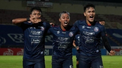 Petaka Lawan Persebaya, Peluang Juara Arema FC Resmi Pupus, Siapa yang Salah?